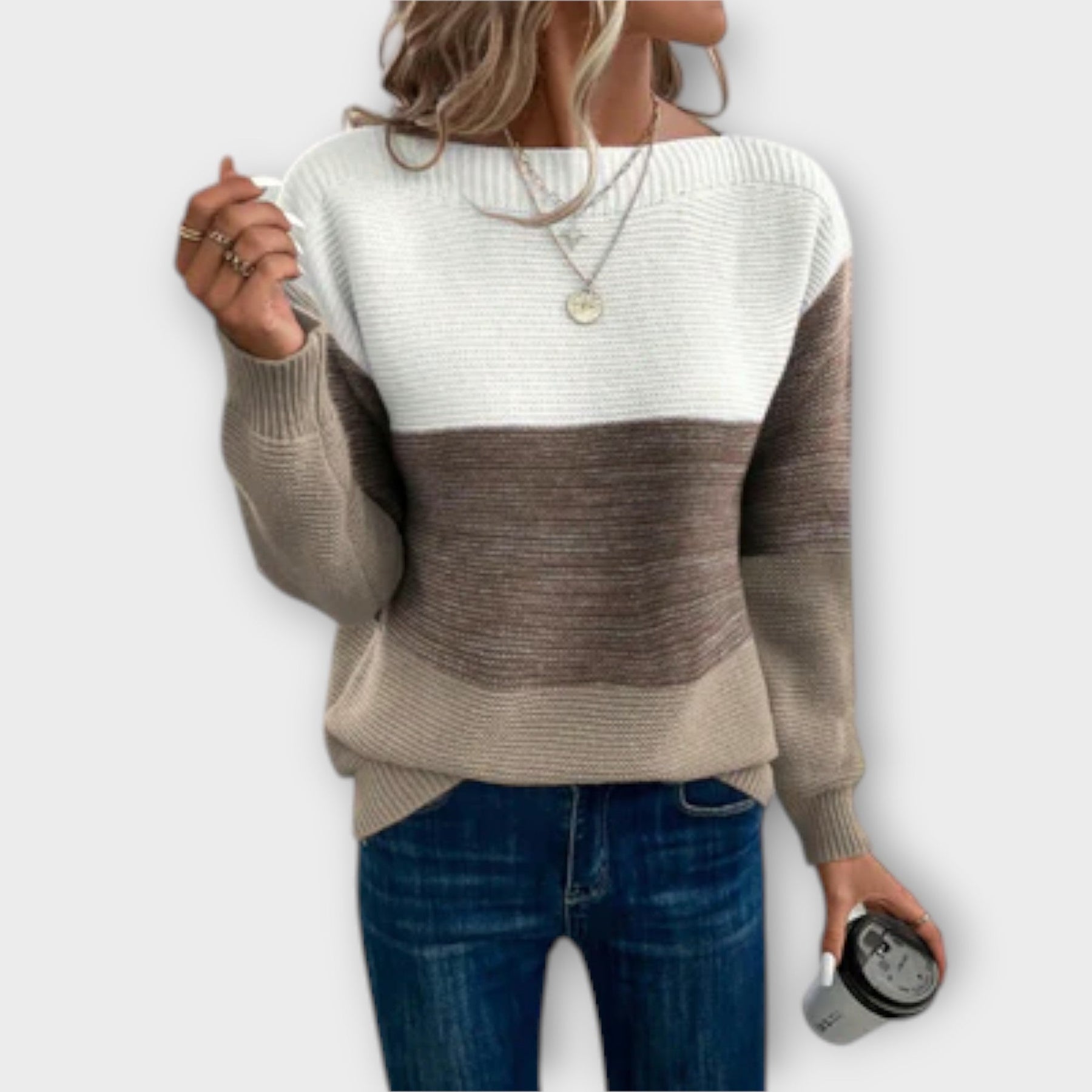 Women's colour block knit sweater with round neck, long ribbed sleeves and relaxed silhouette
