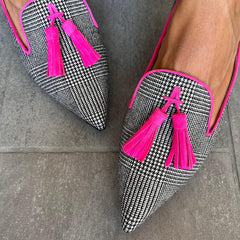 Pointed-toe loafers with check print and vibrant fluo fringe detail