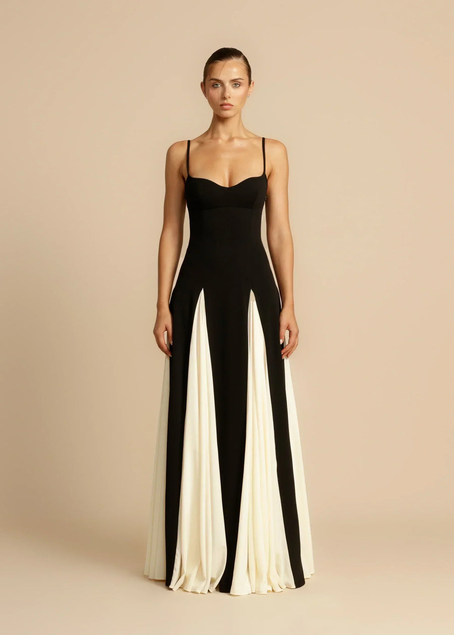 Oshrit | Elegant Contrast Ruffles Maxi Dress