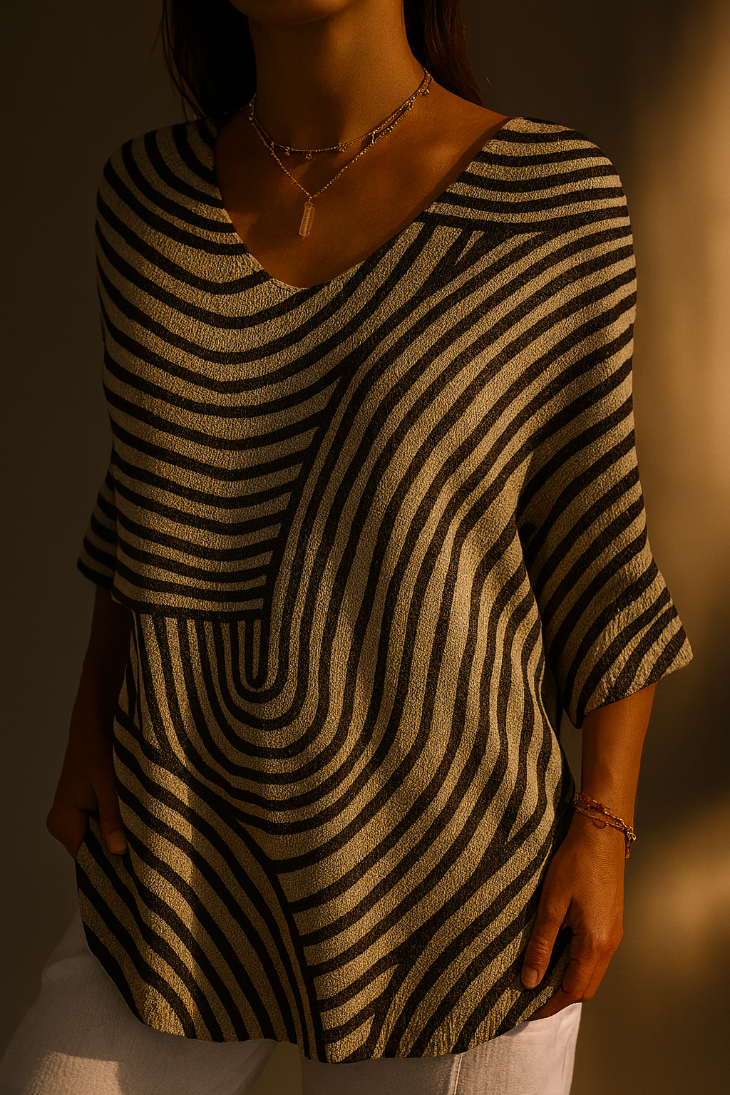 Cecily | Artful Line-Print Top