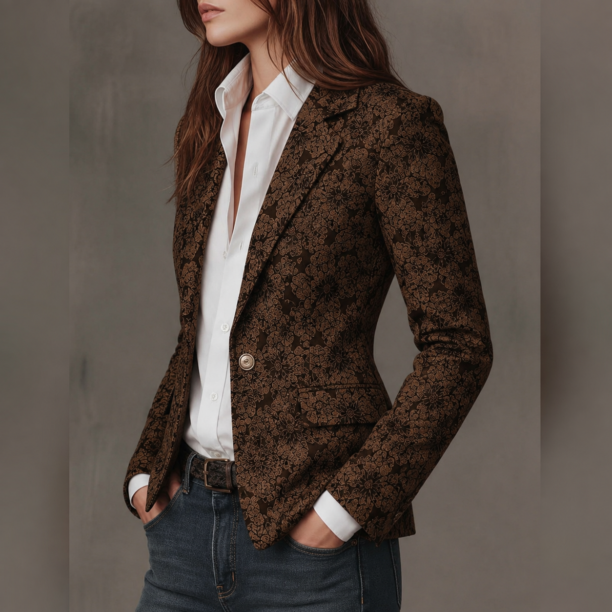 Women's fitted paisley jacquard blazer with wrapped lapels and long sleeves