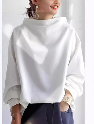 Women's wide-neck long sleeve straight-cut sweater in black, blue and white