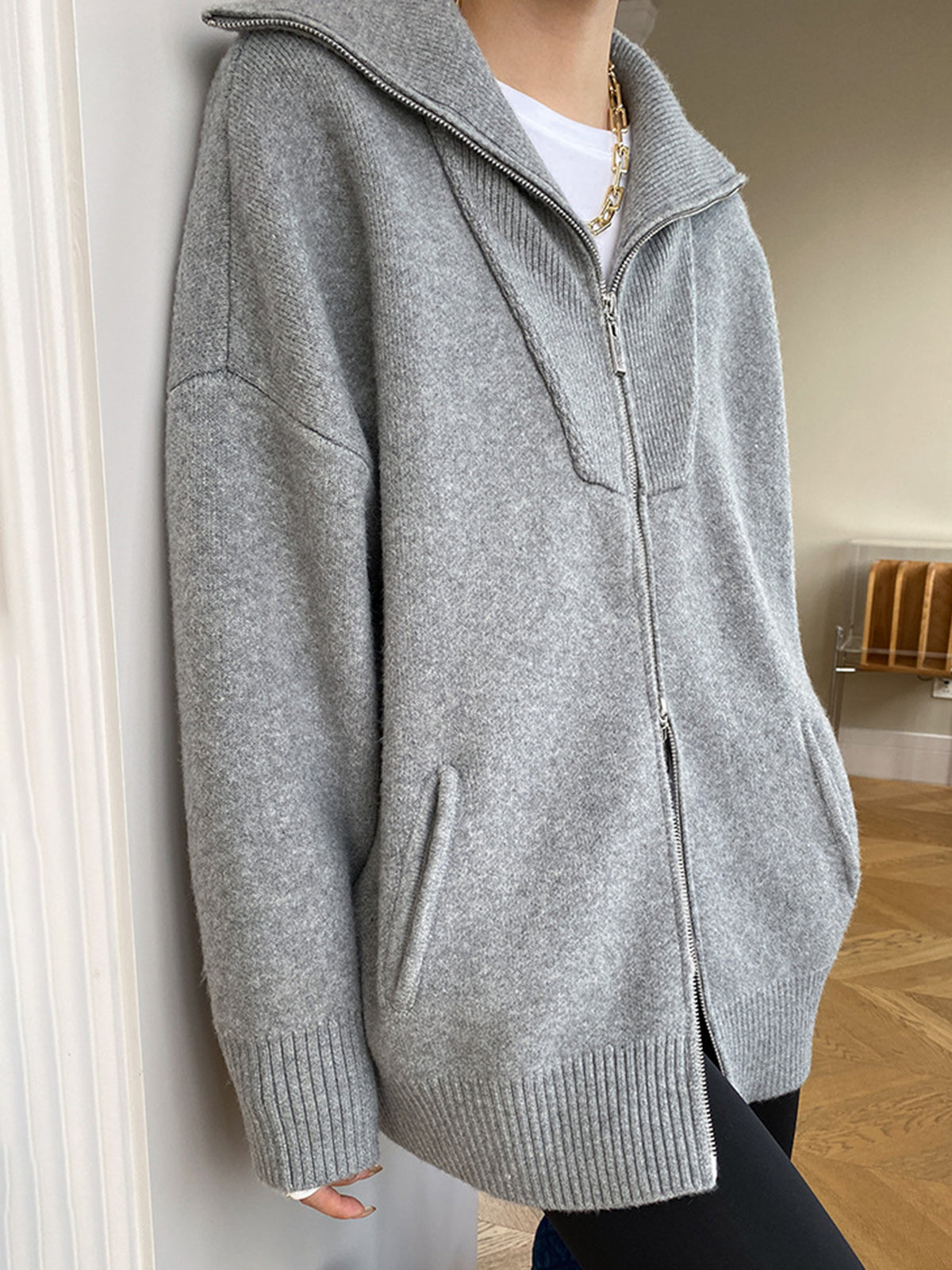 Light gray oversized open collar knit cardigan with ribbed trims