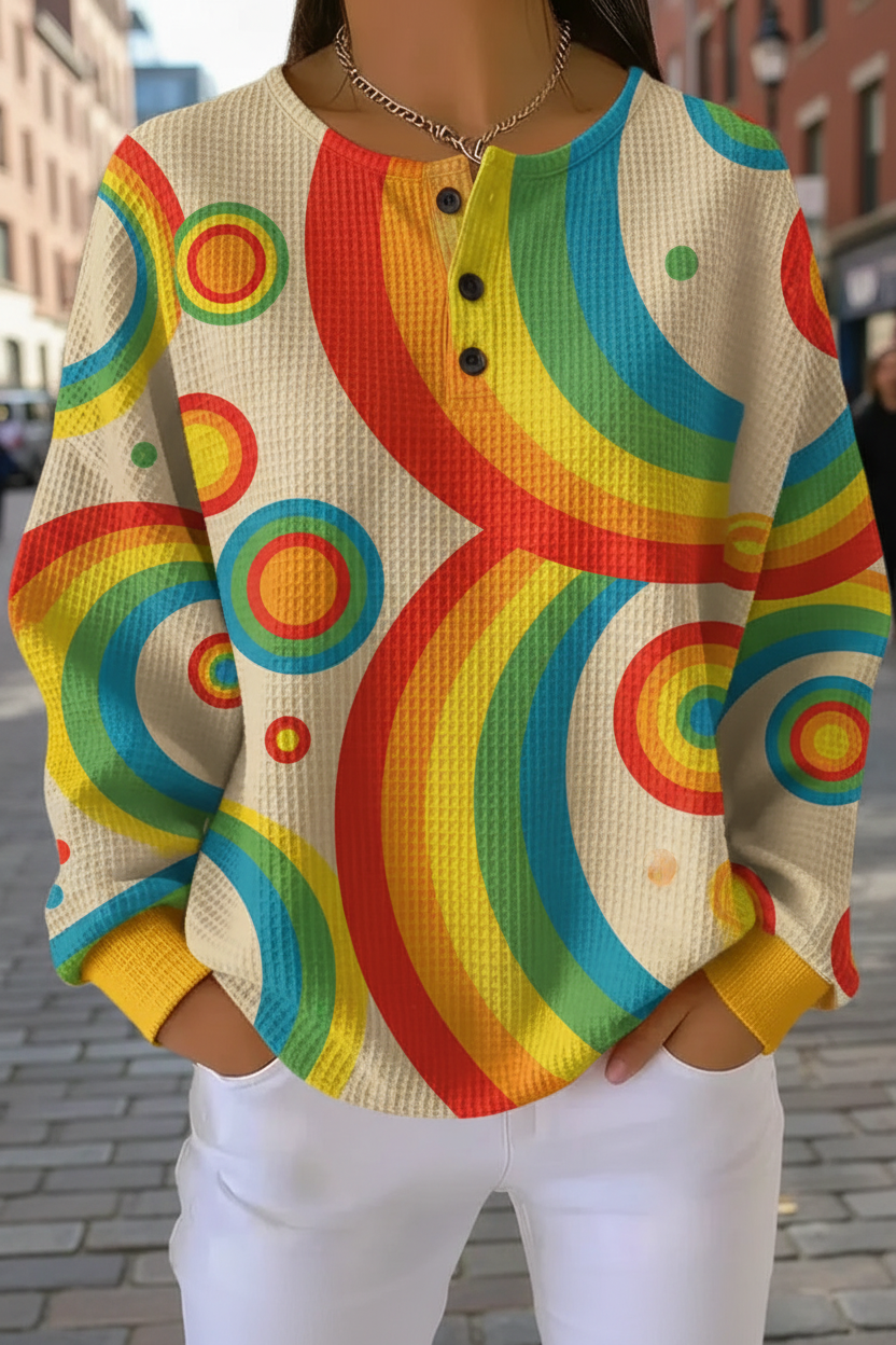 Women's relaxed-fit waffle sweatshirt with a gradient art print design