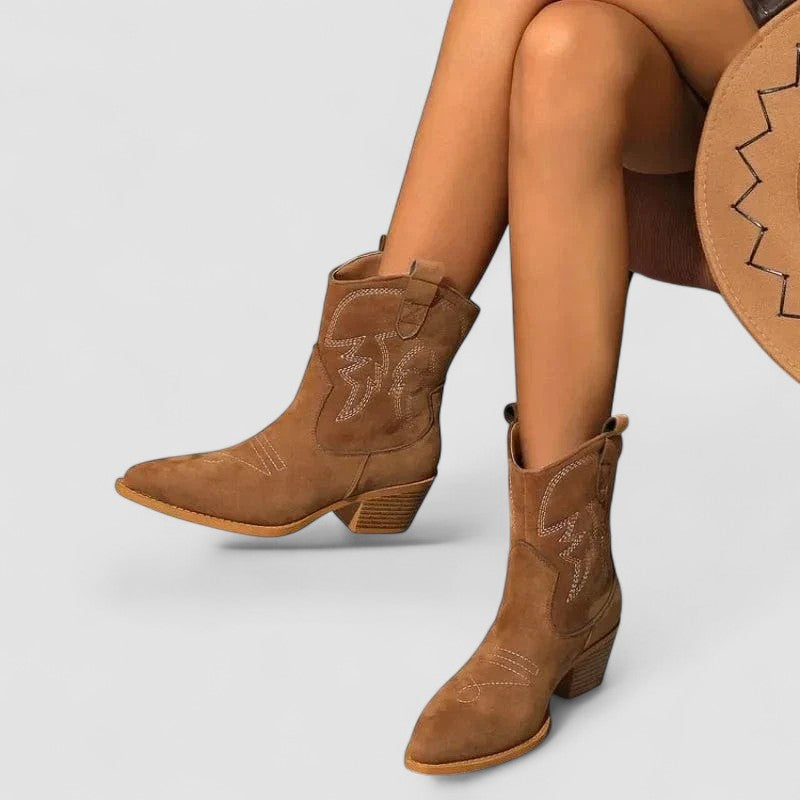 Embroidered Western ankle boots with pointed toe and block heel