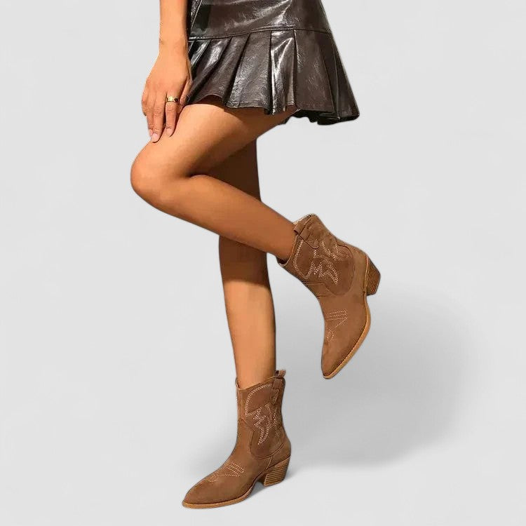 Embroidered Western ankle boots with pointed toe and block heel