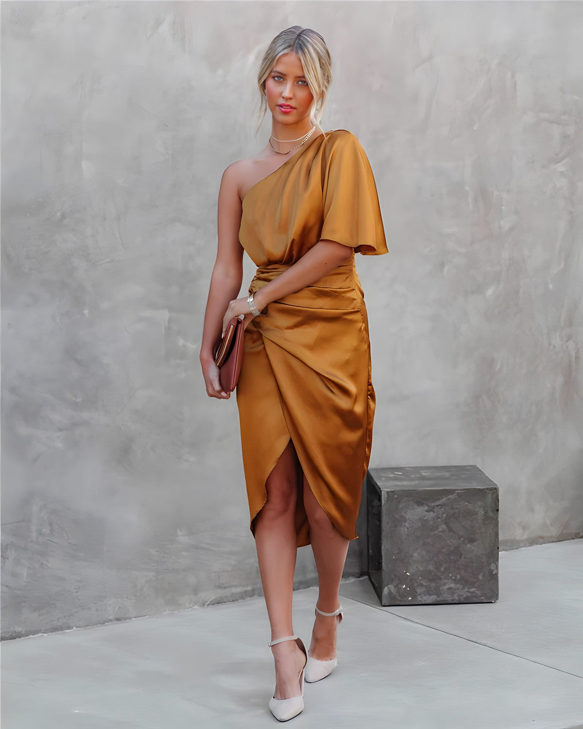Goni | Elegant Midi Dress