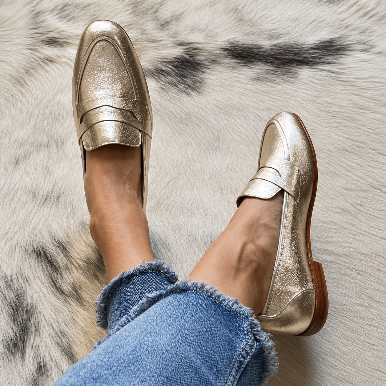 Casual slip-on loafers with refined structured design and subtle elegant finish