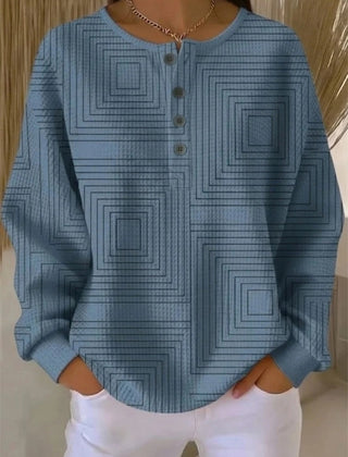 Casual henley collar sweatshirt with geometric print in a relaxed fit