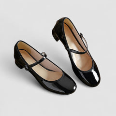 Chloe classic elegant Mary Jane-style shoes in black with a cushioned insole