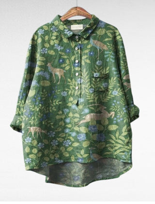 Relaxed button-front blouse in a painterly floral print with collar and chest pocket
