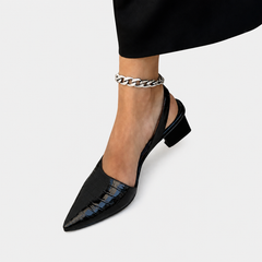 Elegant heeled women's shoes with refined detailing in black and brown
