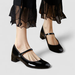 Chloe classic elegant Mary Jane-style shoes in black with a cushioned insole