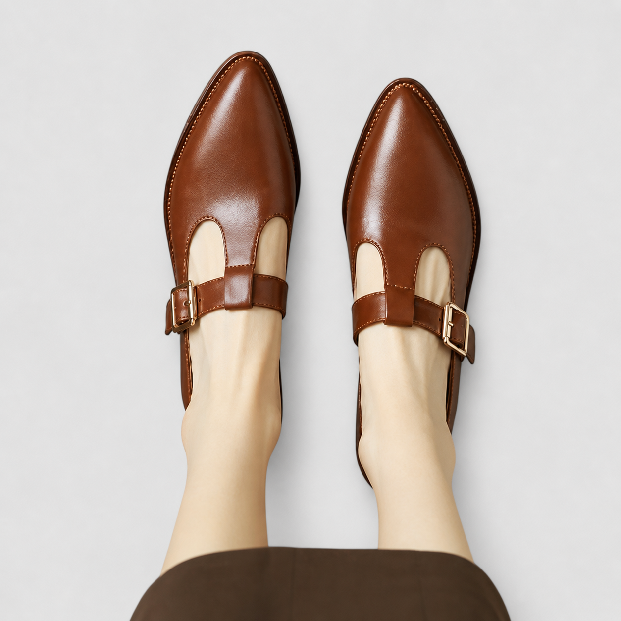 Mia Mary Jane shoes with refined detailing in beige, brown and black