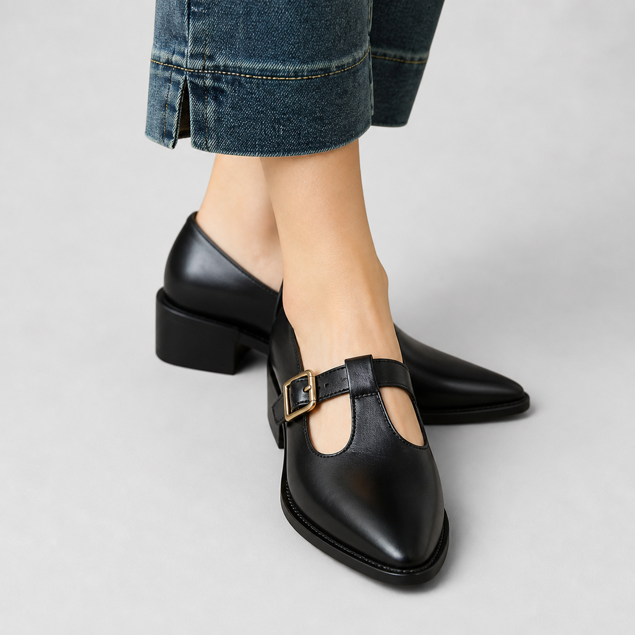 Mia Mary Jane shoes with refined detailing in beige, brown and black