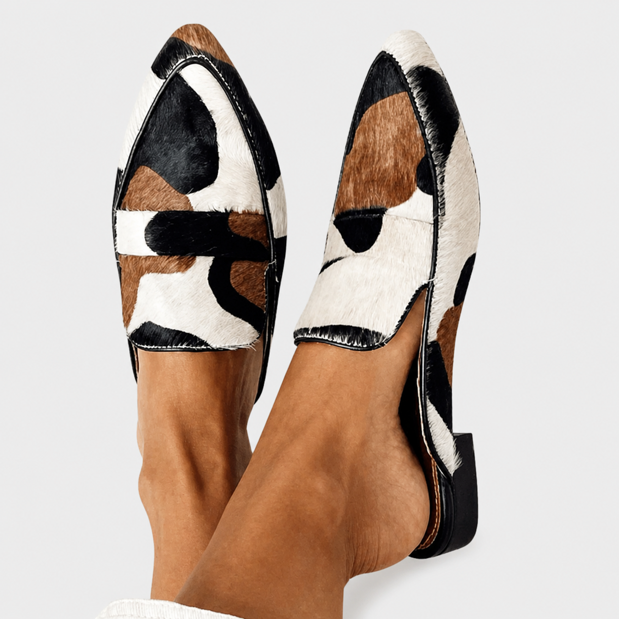 Rory refined loafers with a structured design and subtle elegant finish