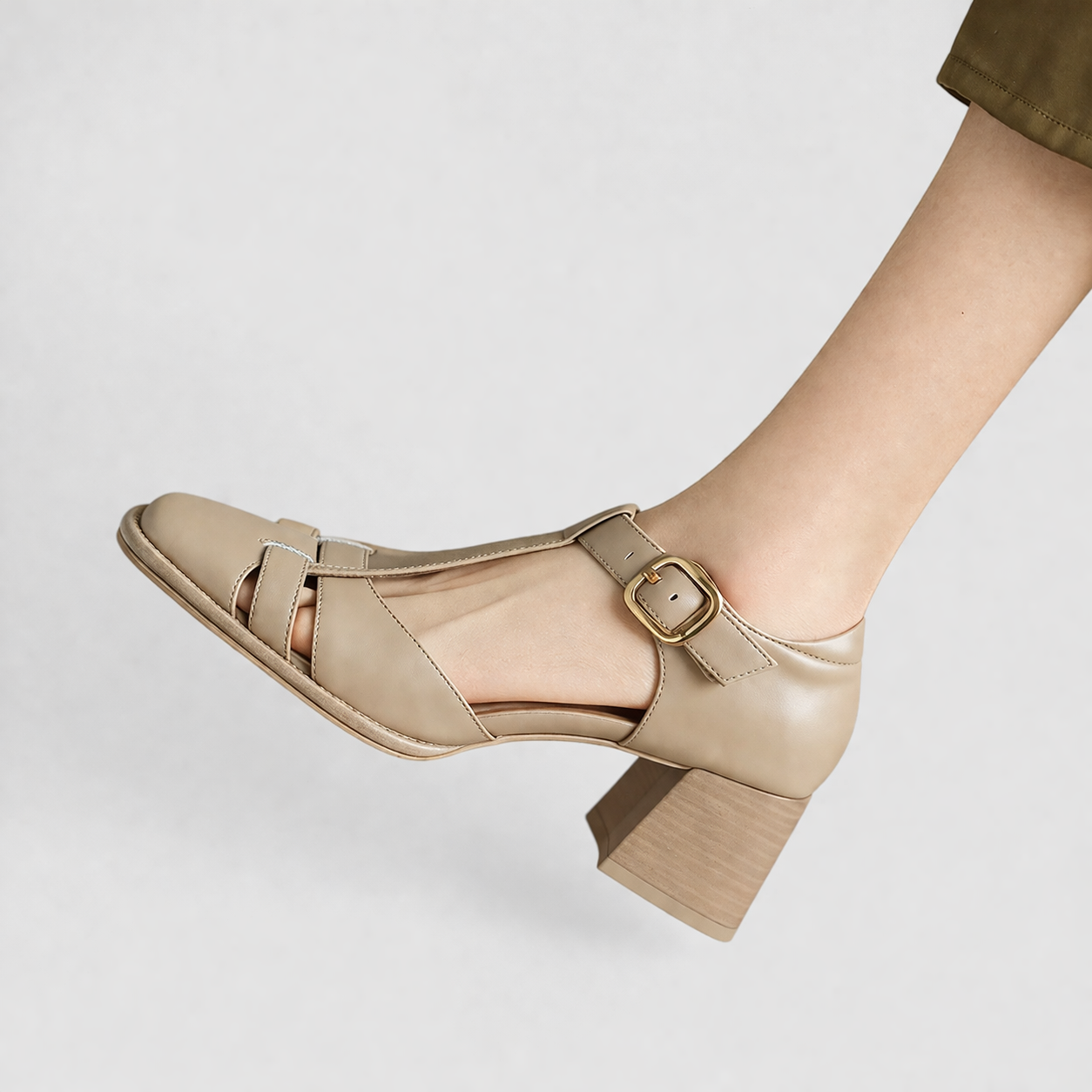 Scarlett T-bar sandals with refined finish in brown and beige