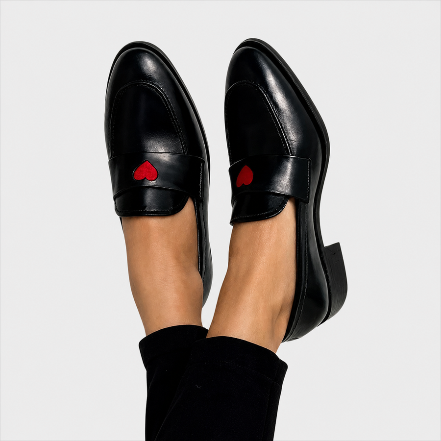 Refined everyday loafers with a structured design and subtle elegant finish