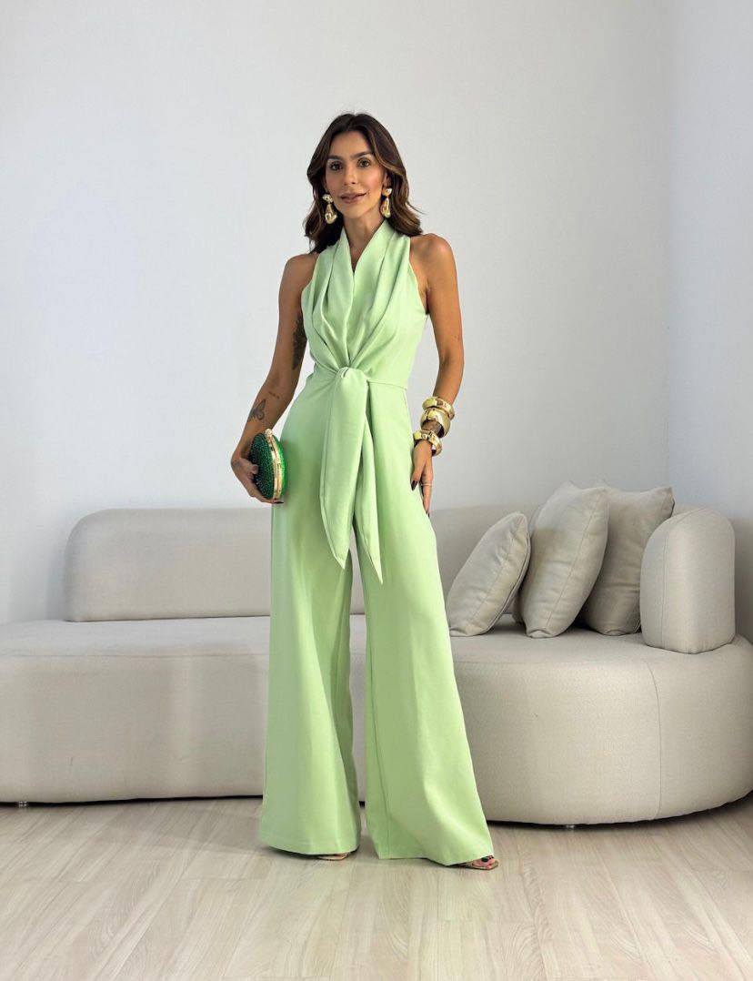 Carol | Flattering Elegant Jumpsuit