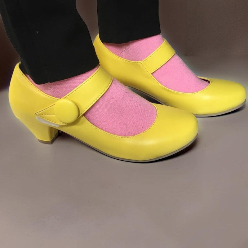 Block heel Mary Jane shoes with adjustable instep strap and rounded toe