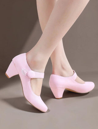 Block heel Mary Jane shoes with adjustable instep strap and rounded toe